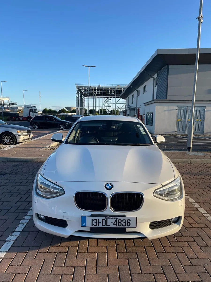 BMW 1 Series 116i - CARPLAY - Low Mileages - Auto - Image 3