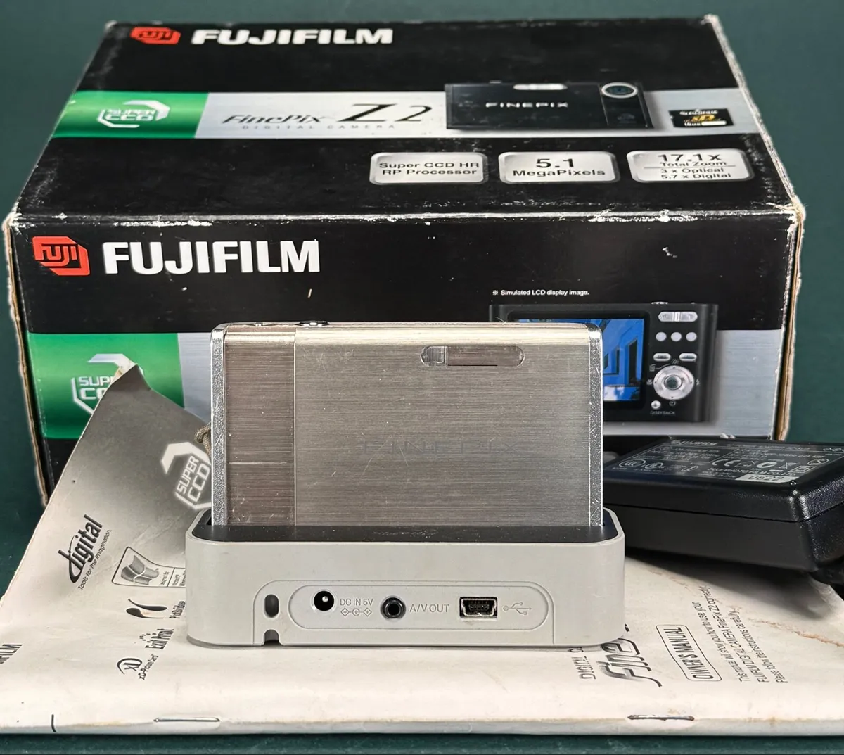 Fujifilm FinePix Z2 digital camera - Image 4