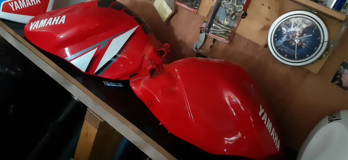 Yamaha R1 parts - Image 1