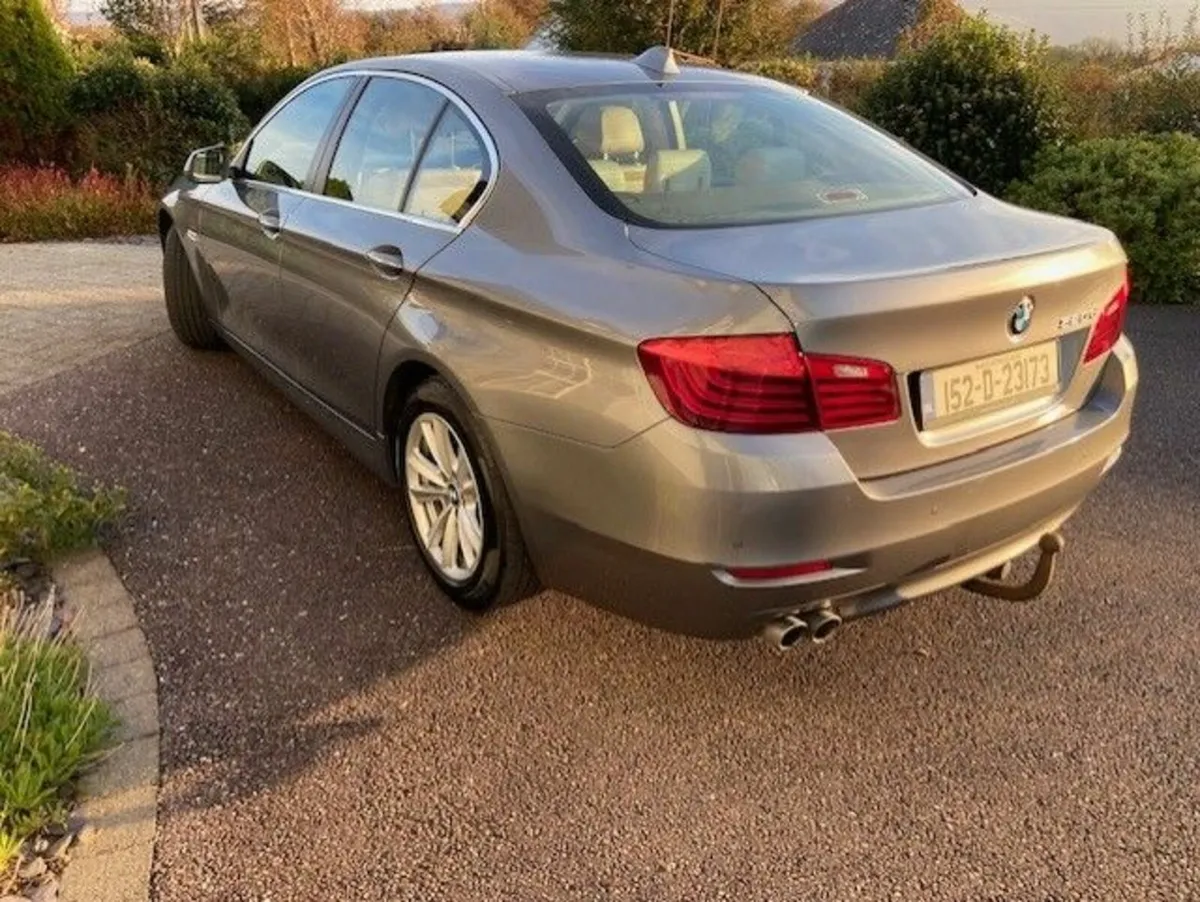 BMW 5-Series SE 2015 - Image 4