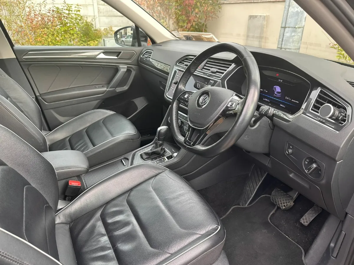 Volkswagen Tiguan Allspace 2019 R-Line - Image 4