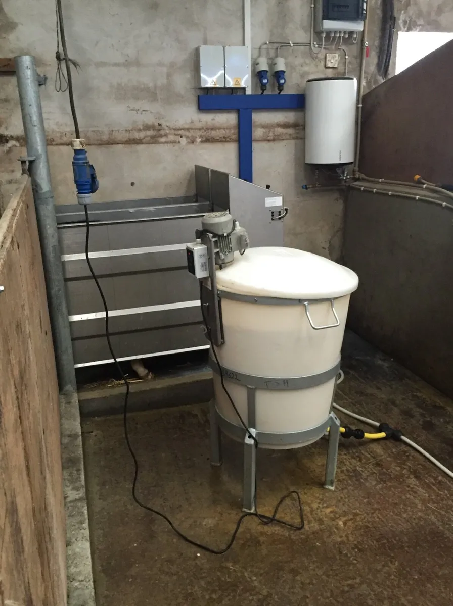 Automatic Calf Feeder - Image 3