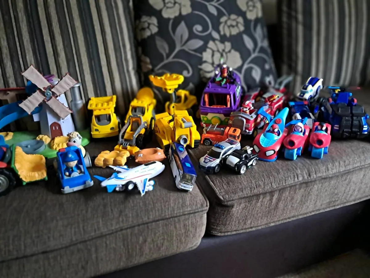 Toys - Image 1