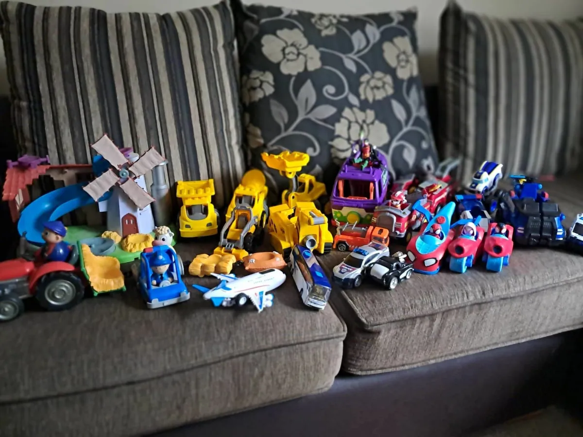 Toys - Image 4