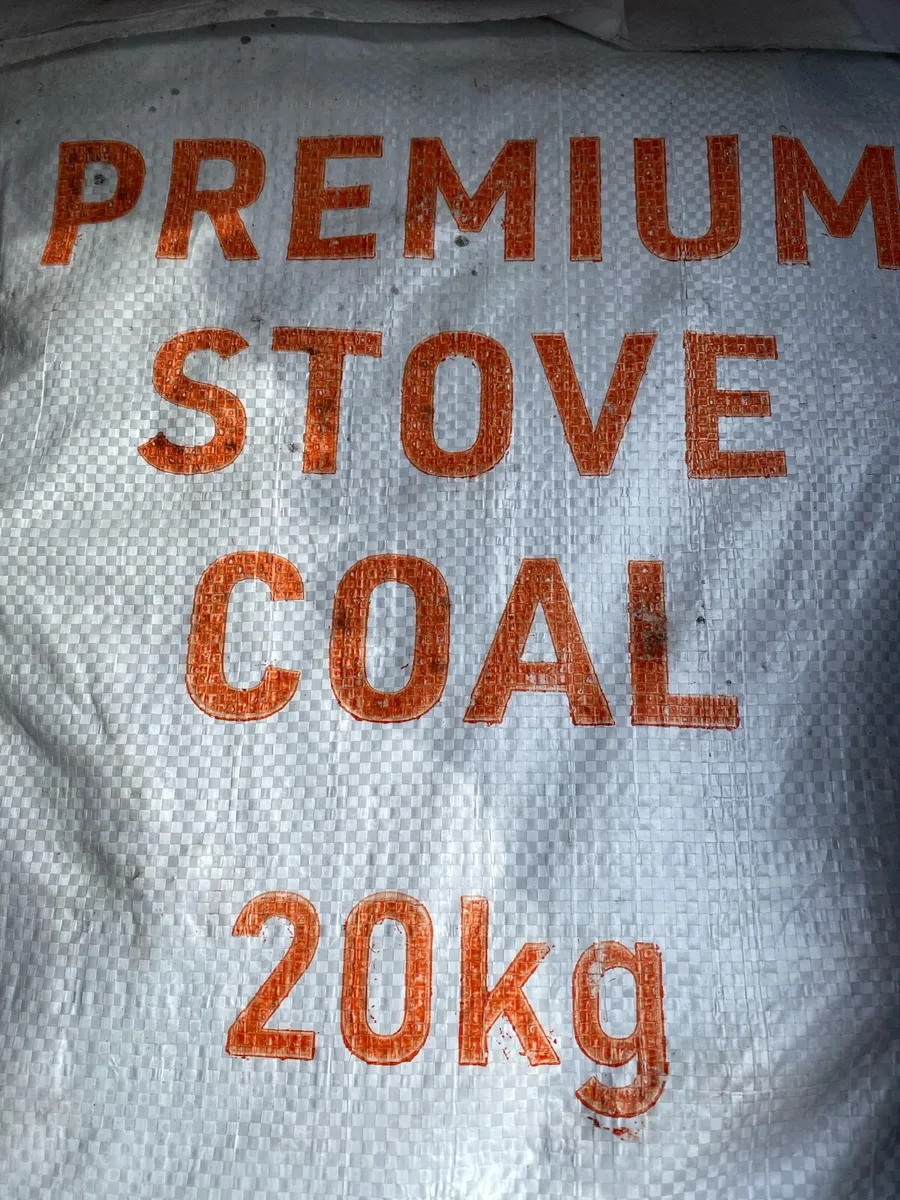 Wood pellets and coal - Image 2