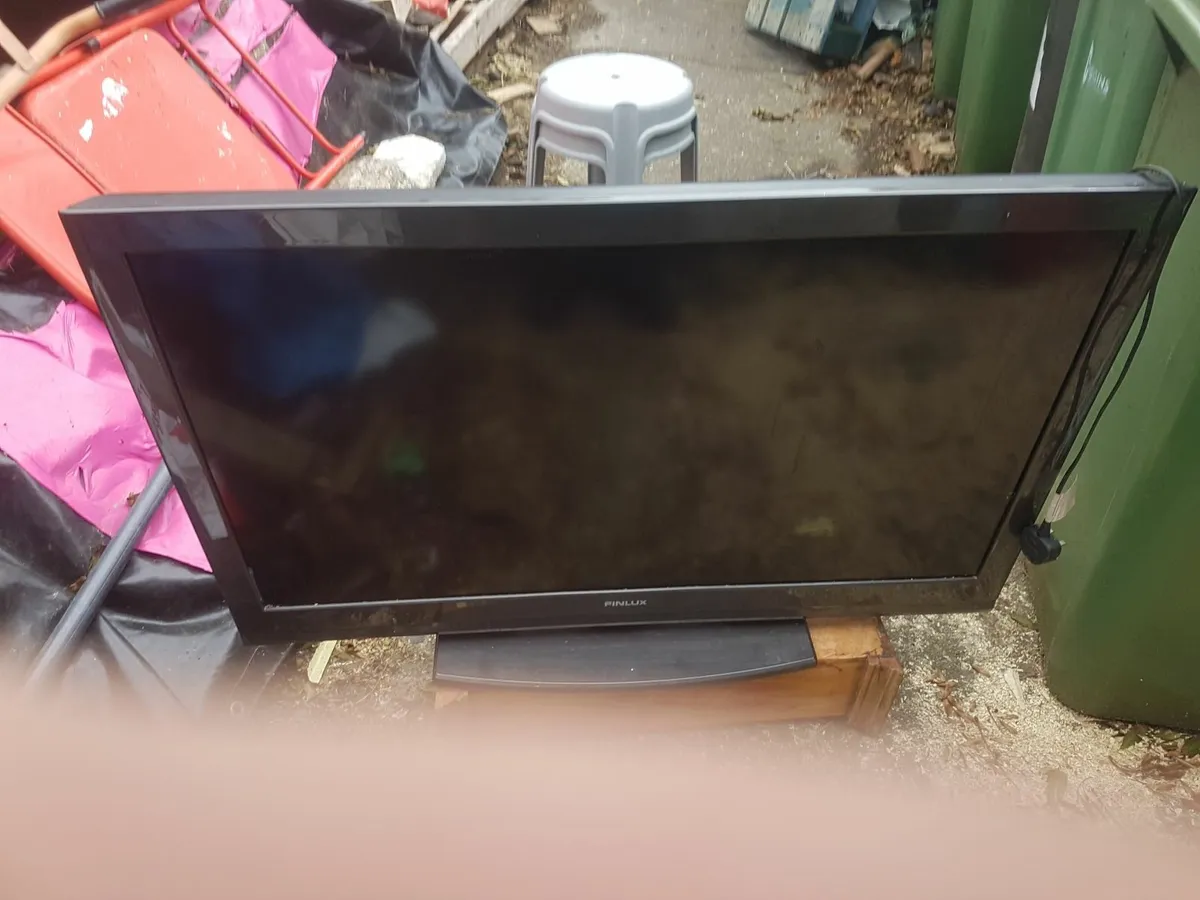 Smart  tv - Image 3