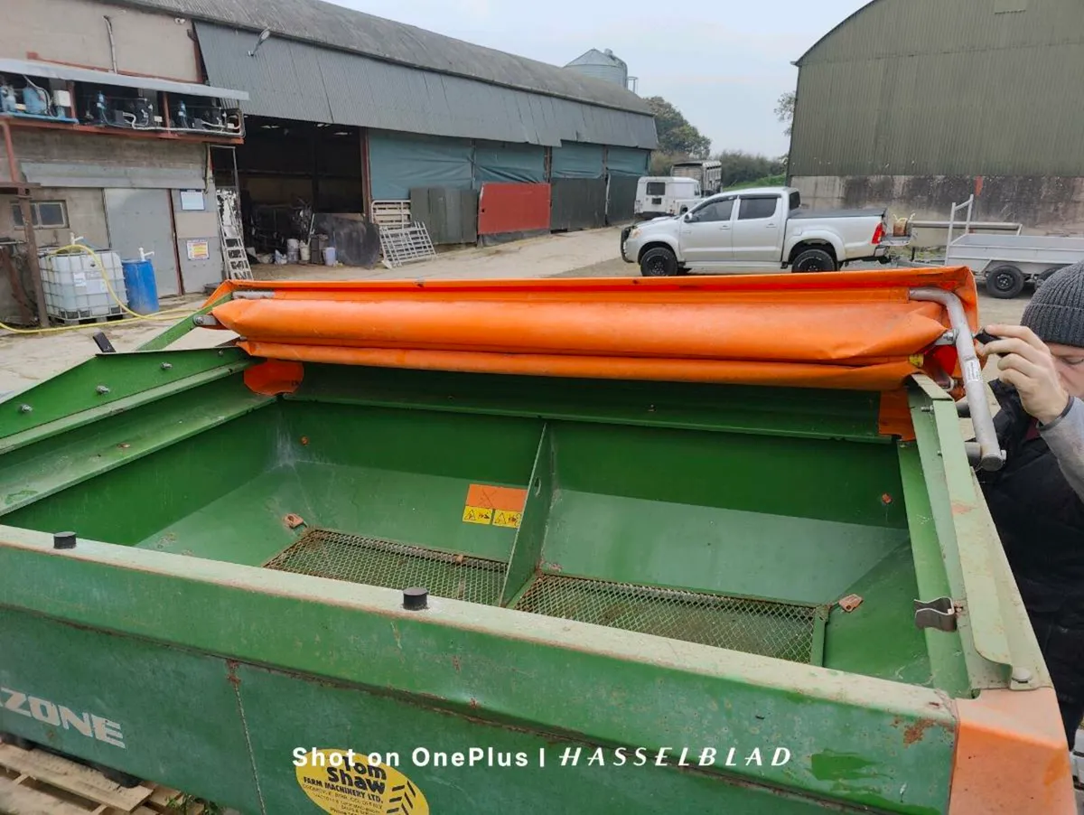 Amazone Spreader - Cover Only - Image 3