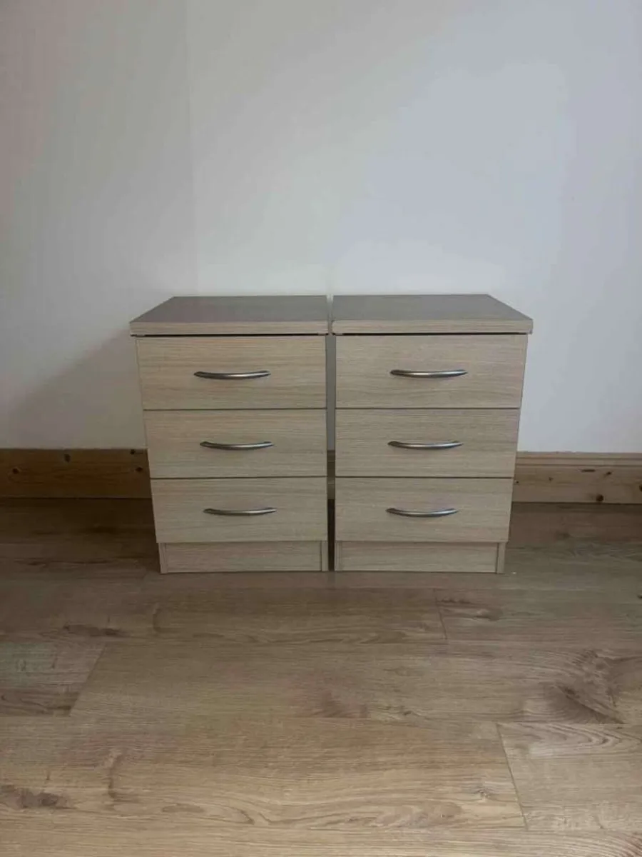 Bedroom furniture as new condition - Image 3