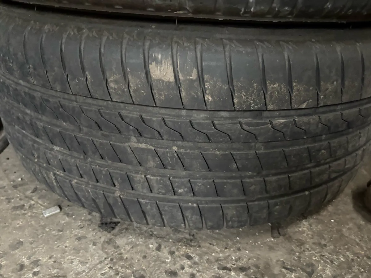 E60 original Alloys and tyres - Image 3