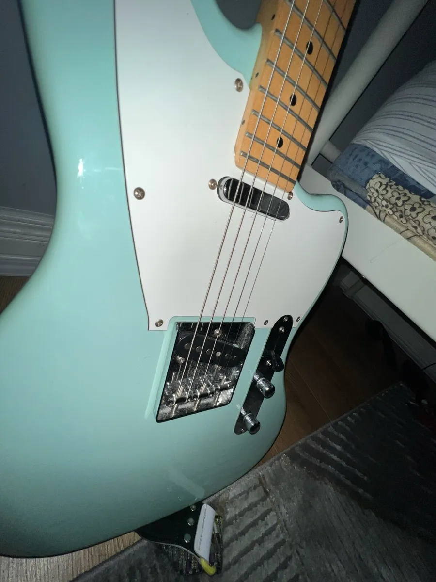 SQUIER OFFSET TELECASTER ELECTRIC GUITAR - Image 3