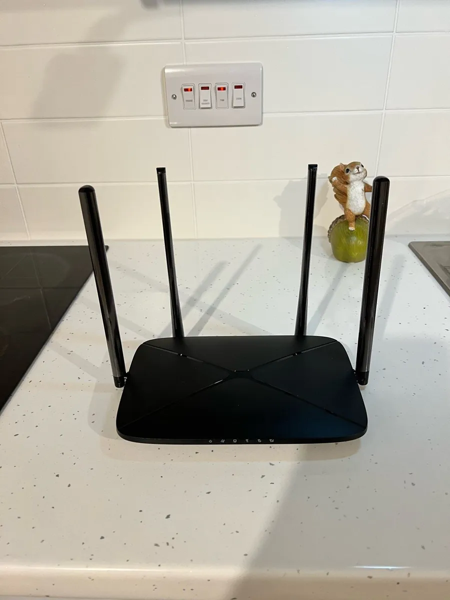 4G sim card router | Mercusys - Image 1