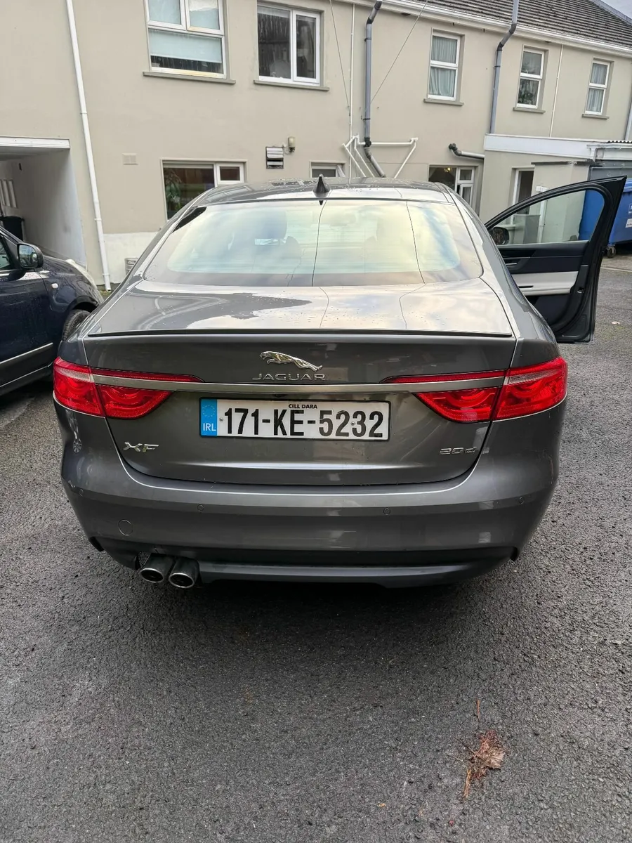Jaguar XF 2017 - Image 3