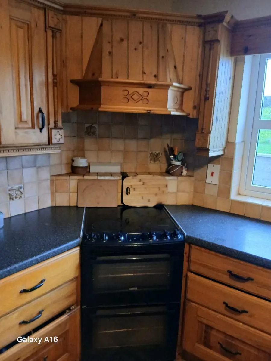 Kitchen - Image 3