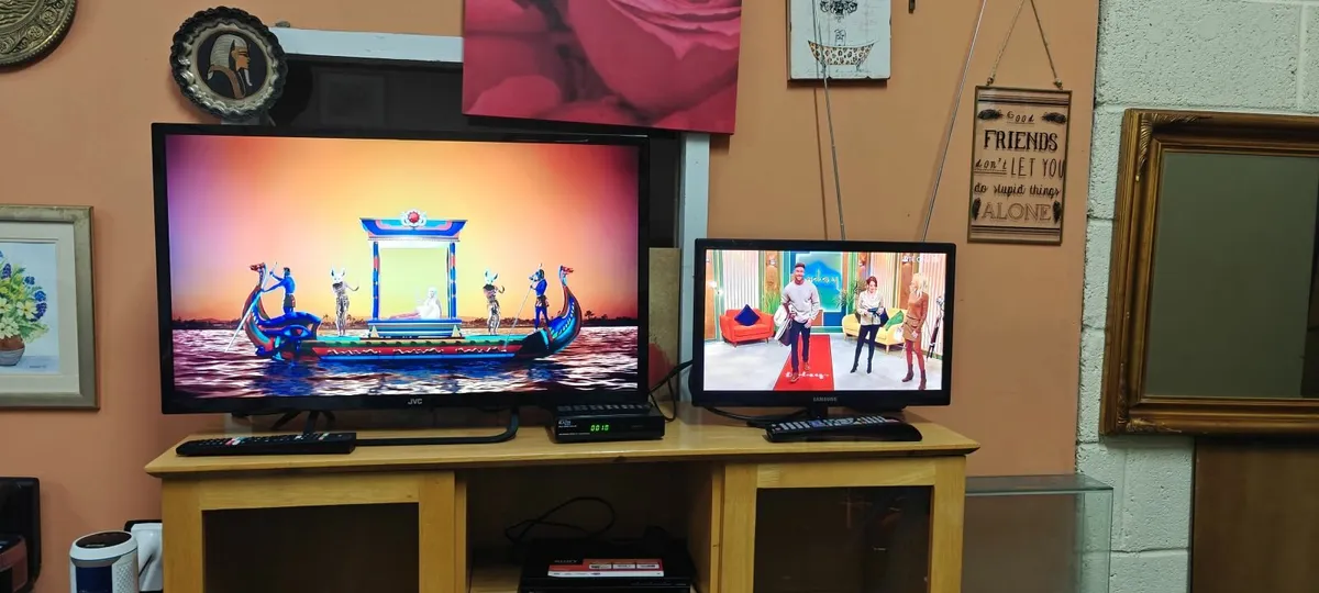 Smart Tv  Almost New - Image 1