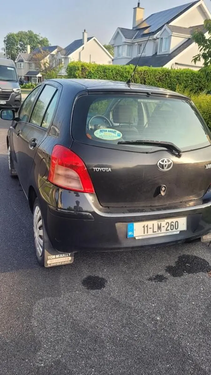 2011 Toyota Yaris - Image 3