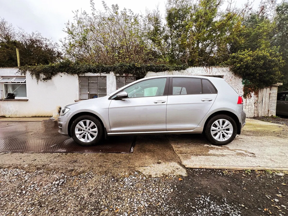 2014 Volkswagen Golf Automatic Very Low mileage - Image 3