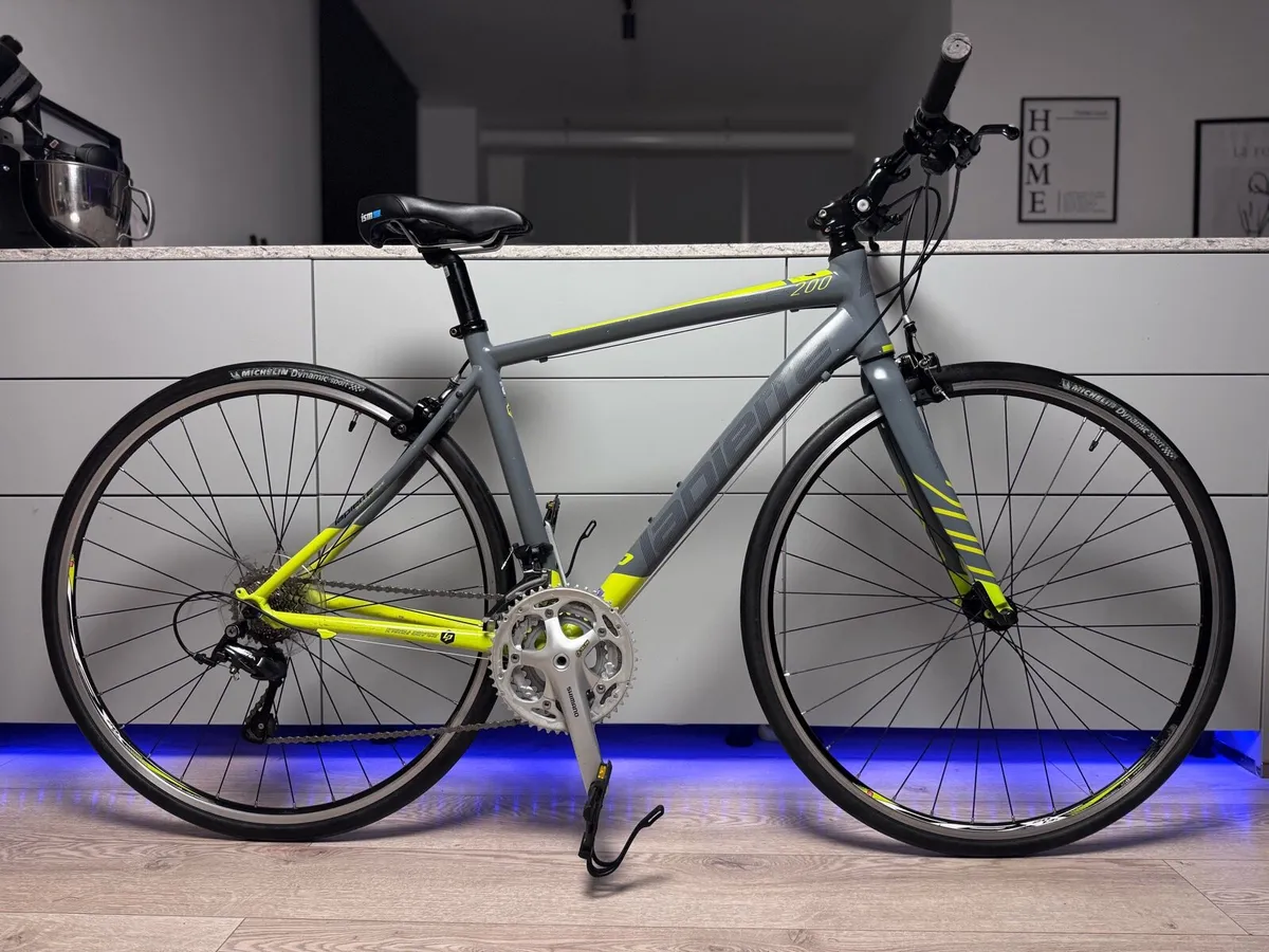 Lapierre Shaper Road Bike - Image 1
