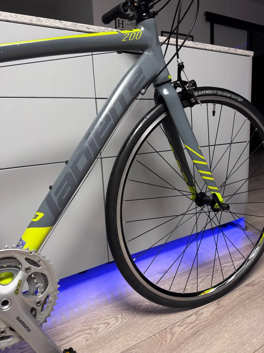 Lapierre Shaper Road Bike - Image 3