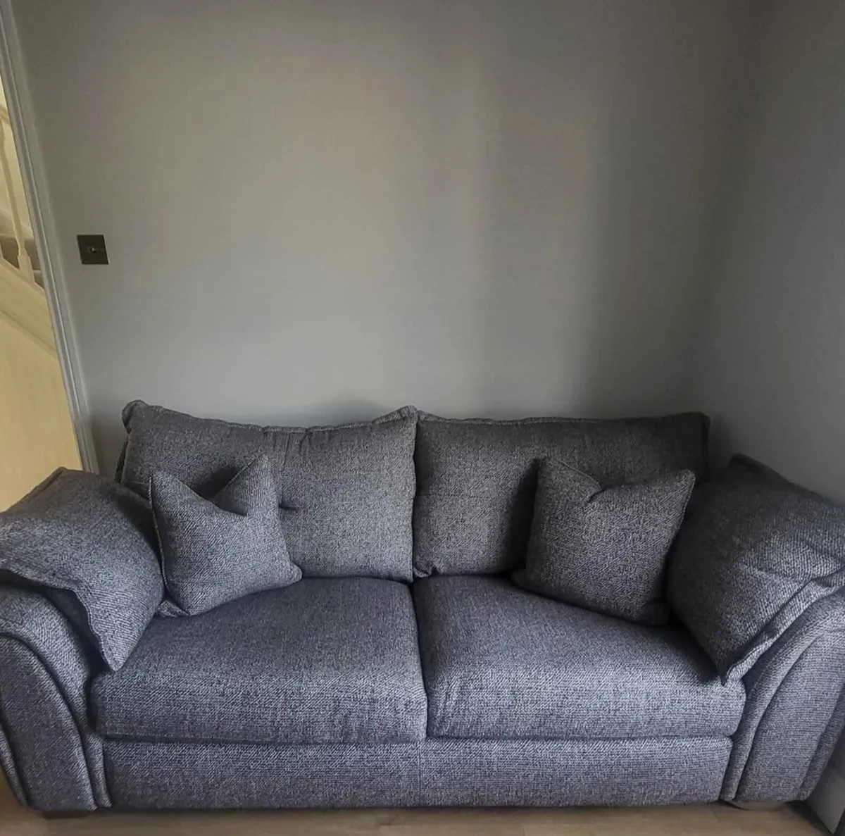 2x sofas for sale - Image 1