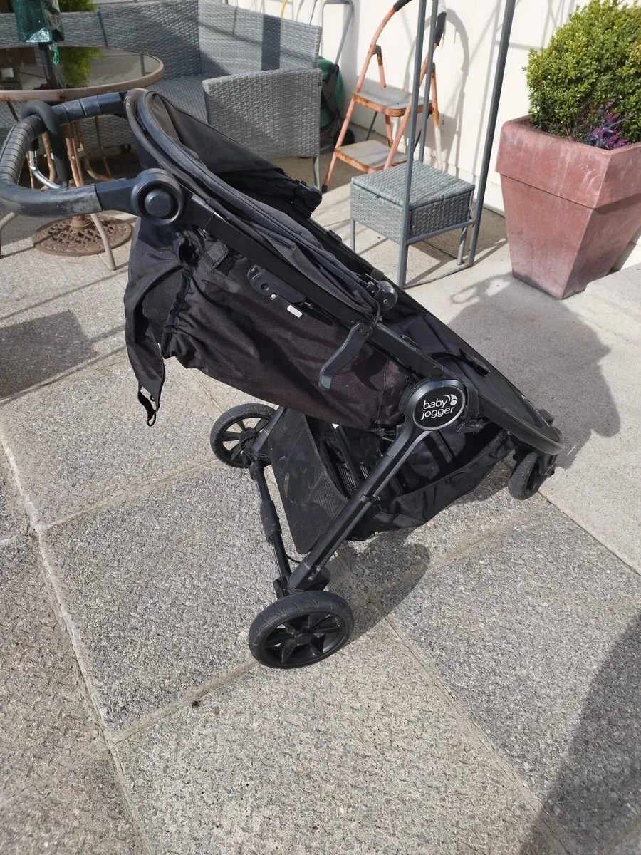 Baby Jogger - Image 2