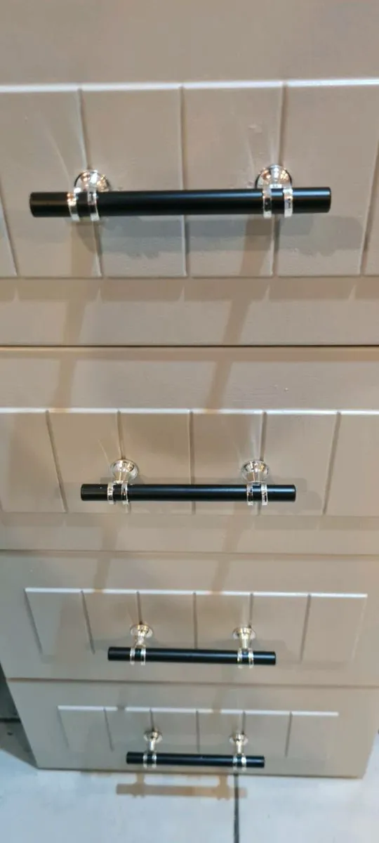 New cabinet door handles - Image 1