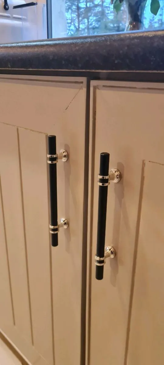 New cabinet door handles - Image 2