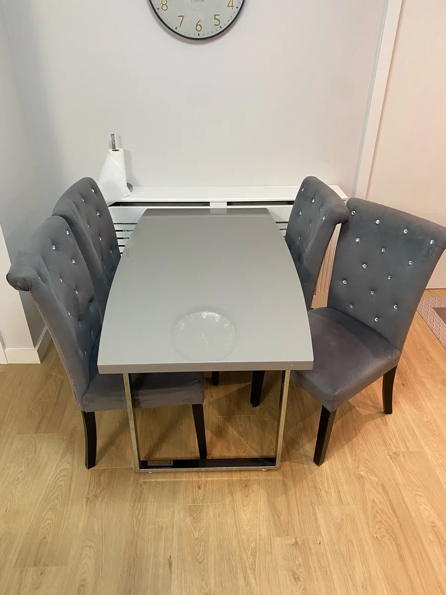 Dining Table - Image 3