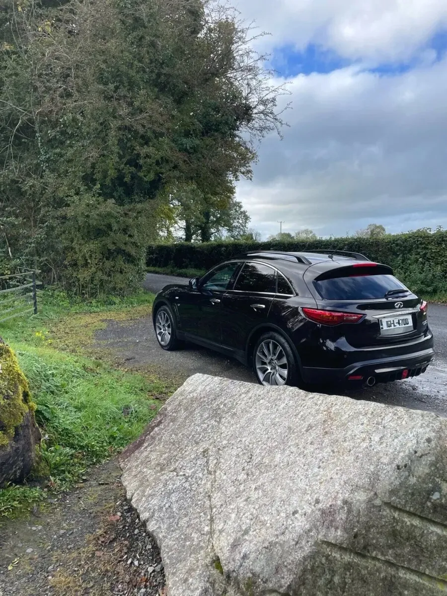 Infiniti Qx70s - Image 1