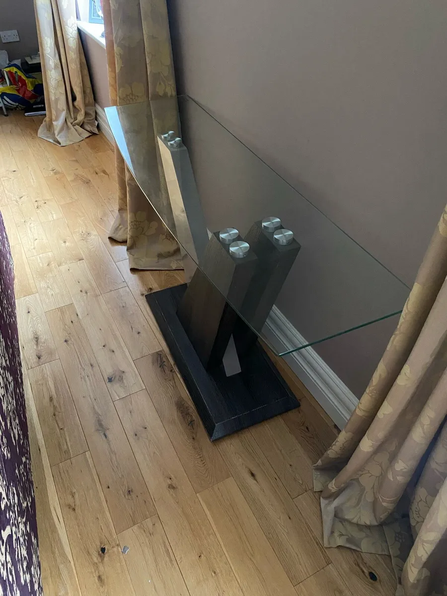Console Table - Image 2