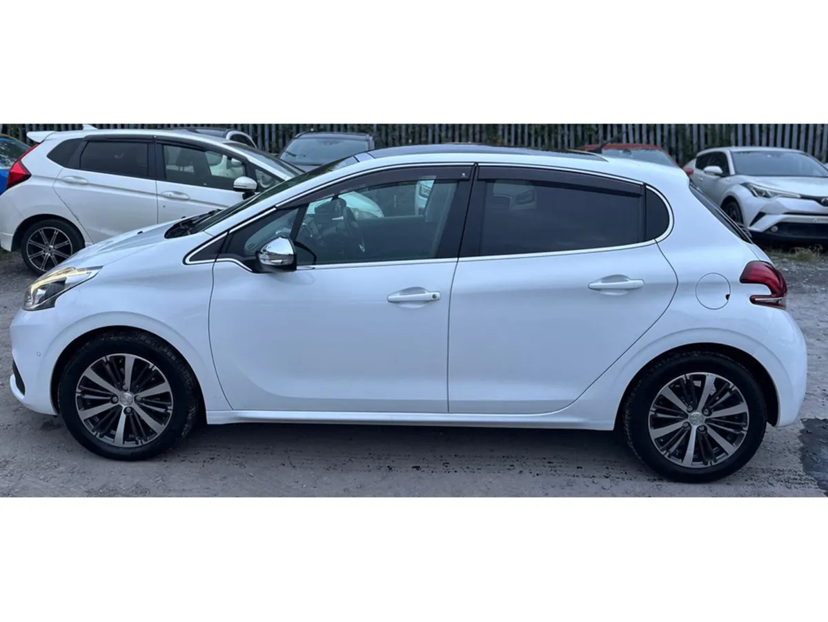 Peugeot 208 1.2L Automatic  Low Mileage (5797) - Image 4