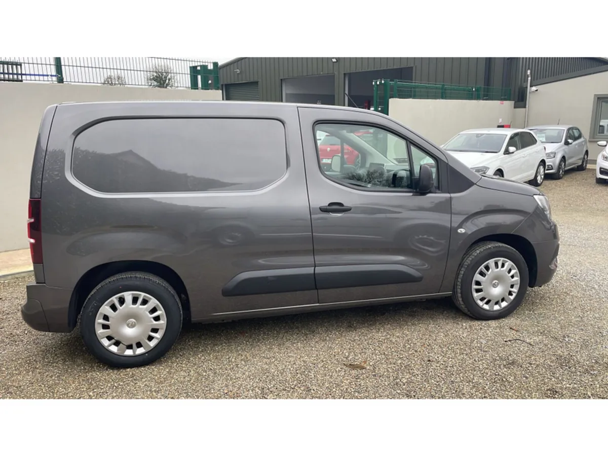 Vauxhall Combo 2000 SPORTIVE TD - Image 2