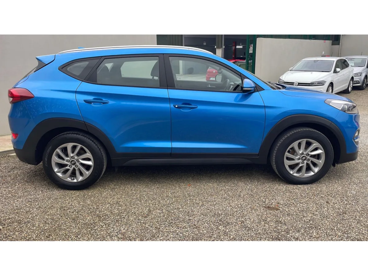Hyundai Tucson SE NAV B-DRIVE 2WD CRDI BLUE DRIVE - Image 4