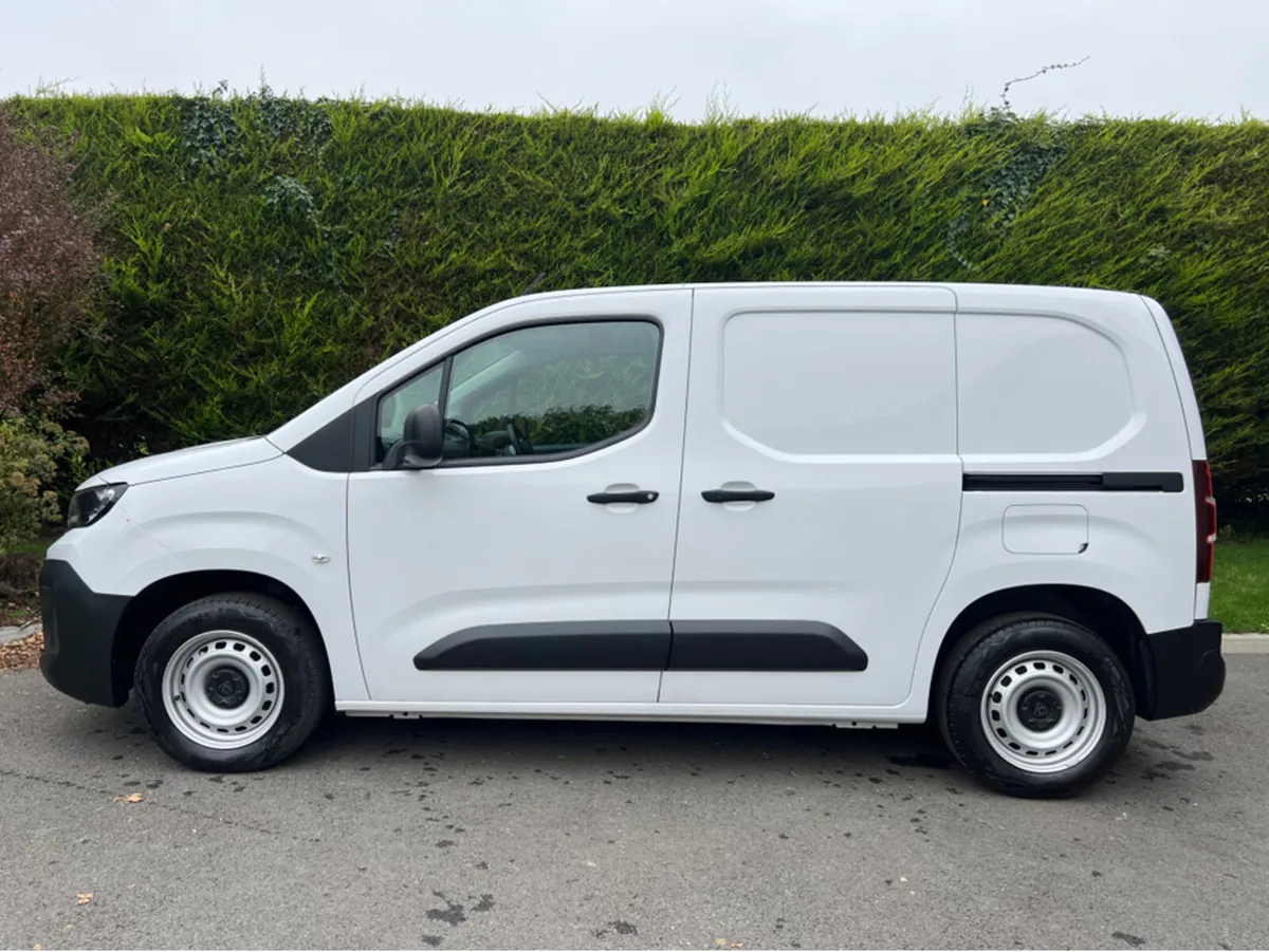 Peugeot Partner 2024 ACTIVE PLUS 1.5 HDI 3 SEATER - Image 3