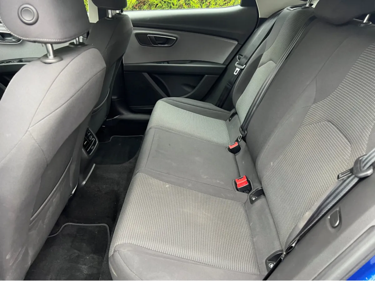 SEAT Leon 2018 SE 1.6 TDI 115HP MANUAL 5DR FINANCE - Image 3