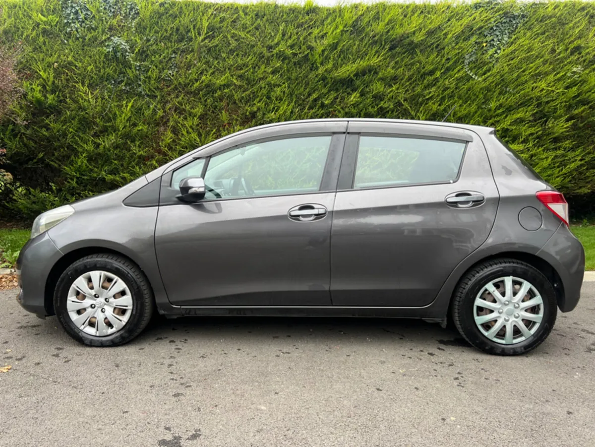 Toyota Yaris 2013 LUNA SPORT 1.0 PETROL MANUAL 5DR - Image 4