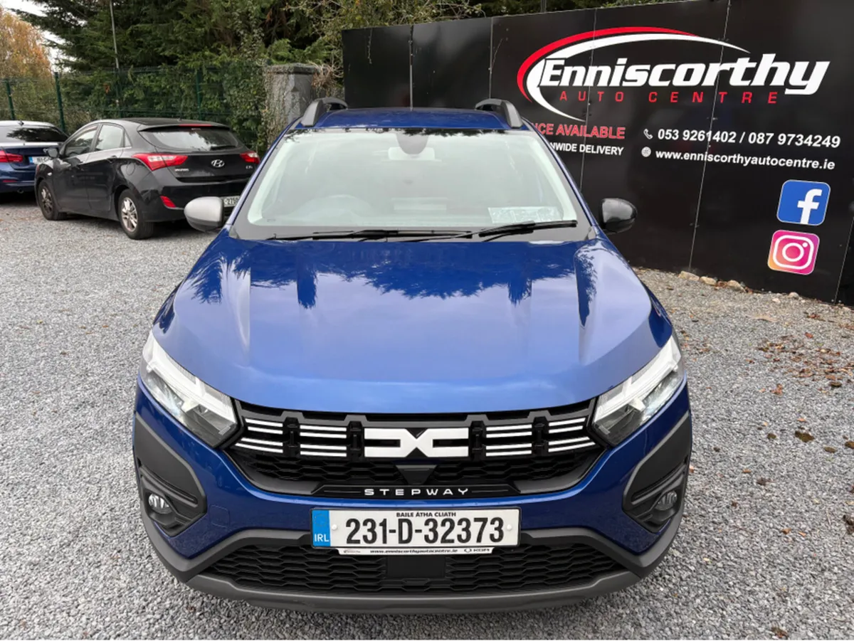 Dacia Sandero STEPWAY EXPRESSION TCE 90 NBI - Image 2