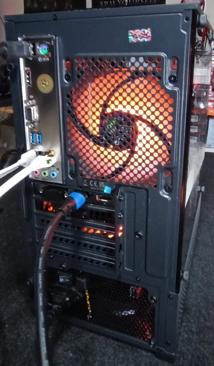 Viking Intel i5 RTX Micro Gaming PC - Image 4