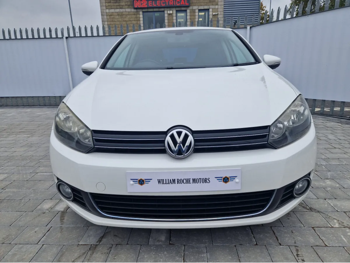 Volkswagen Golf 1.2 PETROL AUTO - Image 3