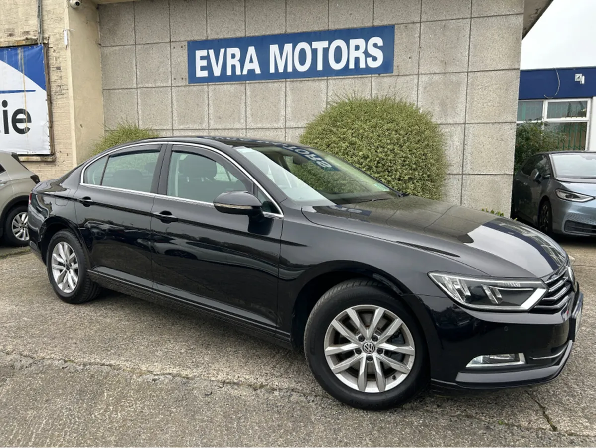 Volkswagen Passat 1.6 TDI COMFORTLINE 120BHP 4DR - Image 3