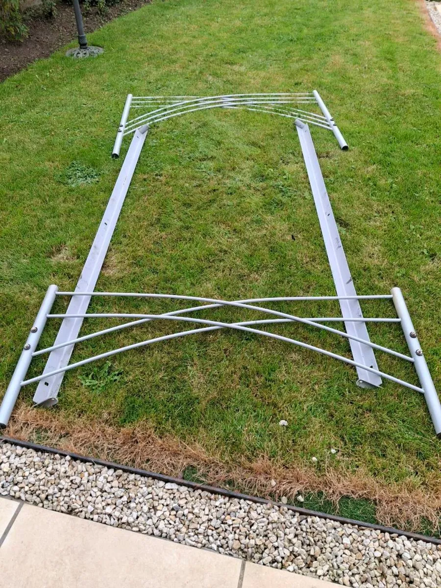 Bed - Image 1