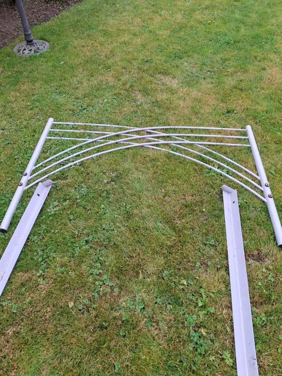 Bed - Image 2