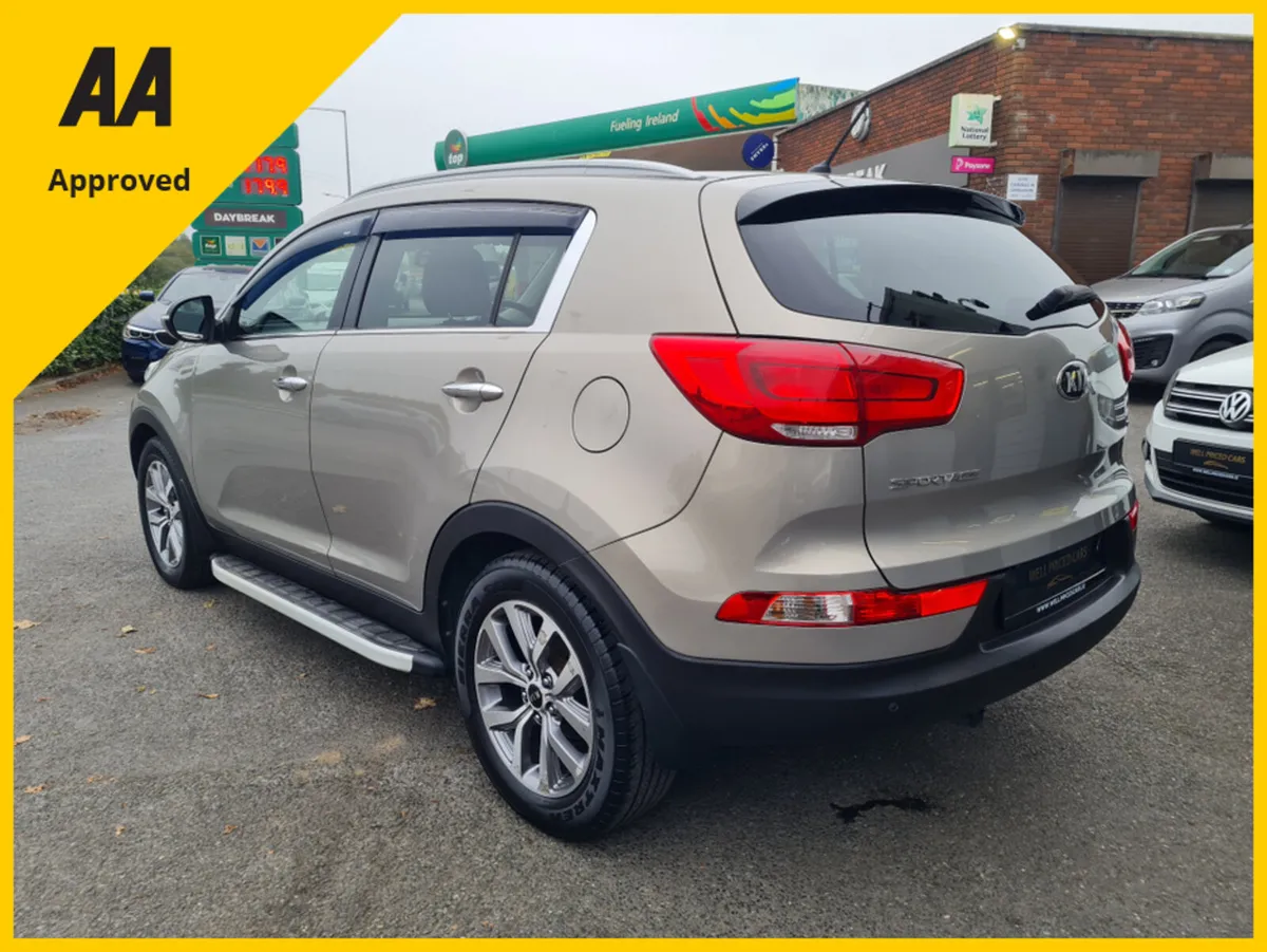 Kia Sportage HUGE SPEC TWIN GLASS ROOF - Image 4