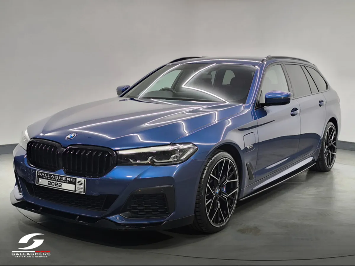 BMW 5-Series (222) M SPORT TOURING AUTOMATIC - Image 2