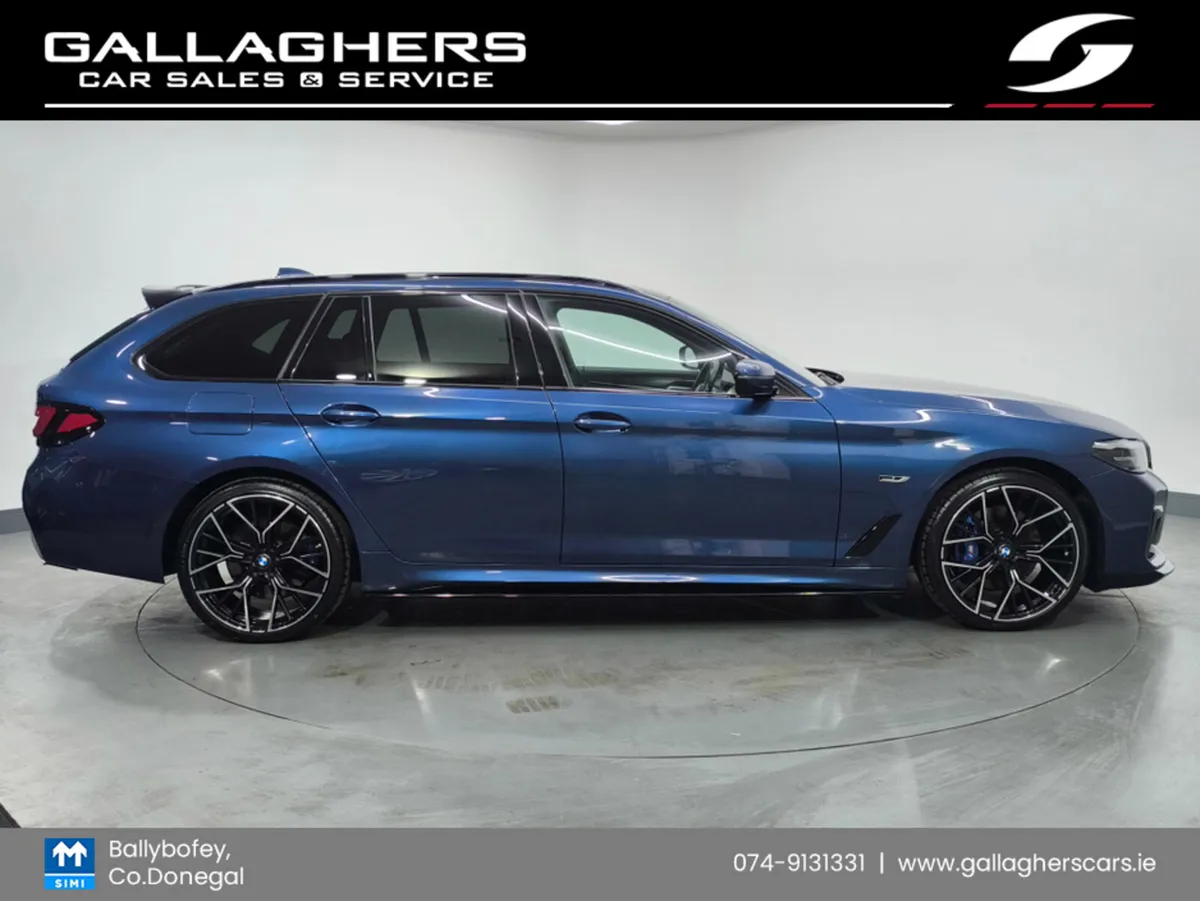 BMW 5-Series (222) M SPORT TOURING AUTOMATIC - Image 3