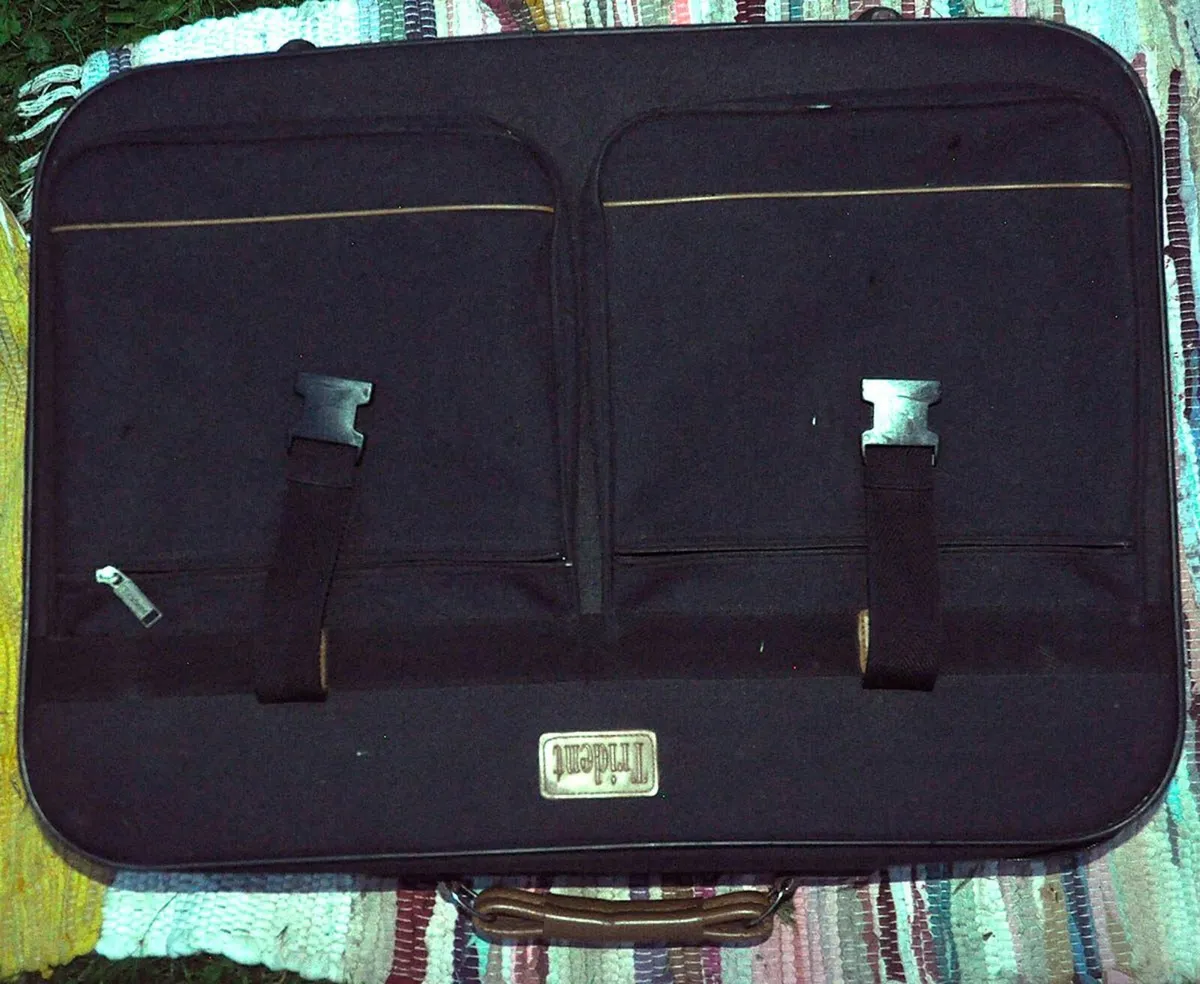 Suitcase - Image 3