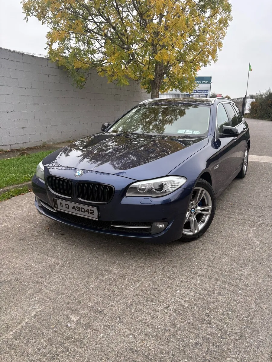 BMW F11 €6500 - Image 1