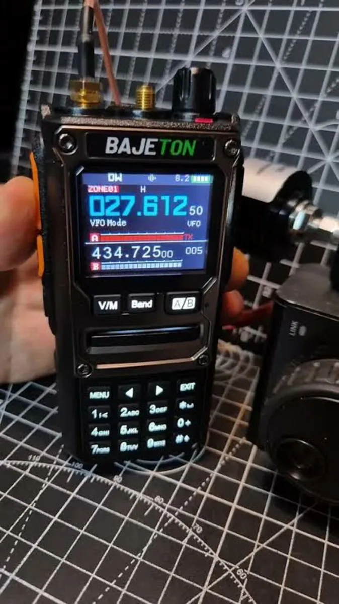 Bajeton bj-8300 FM AM SSB HF.. - Image 2