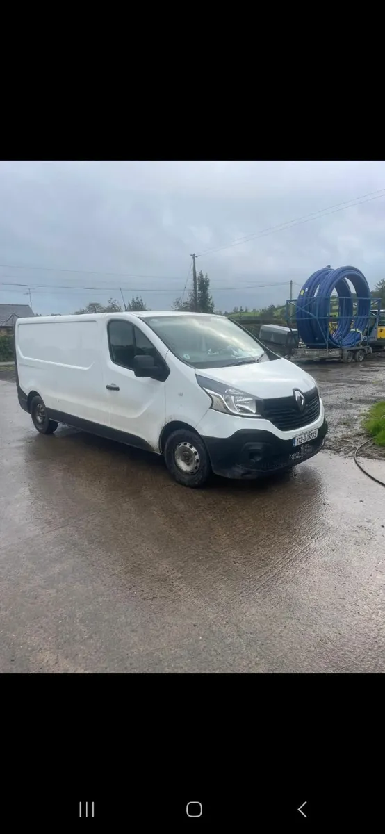 Renault Trafic 2017 - Image 2
