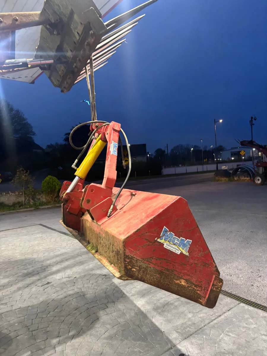 mcm 7ft6 power box - Image 1