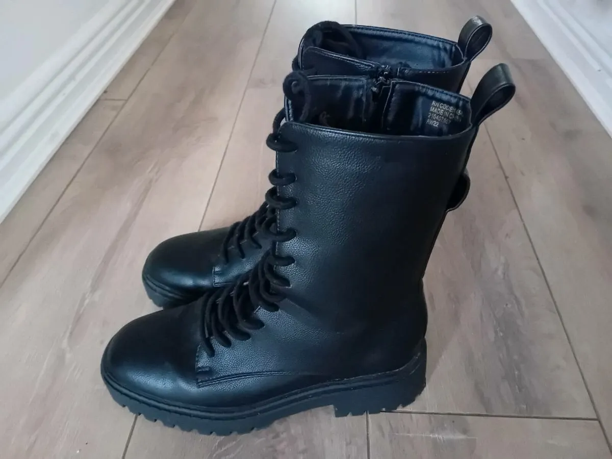 Ladies Boots 5/38 - Image 1